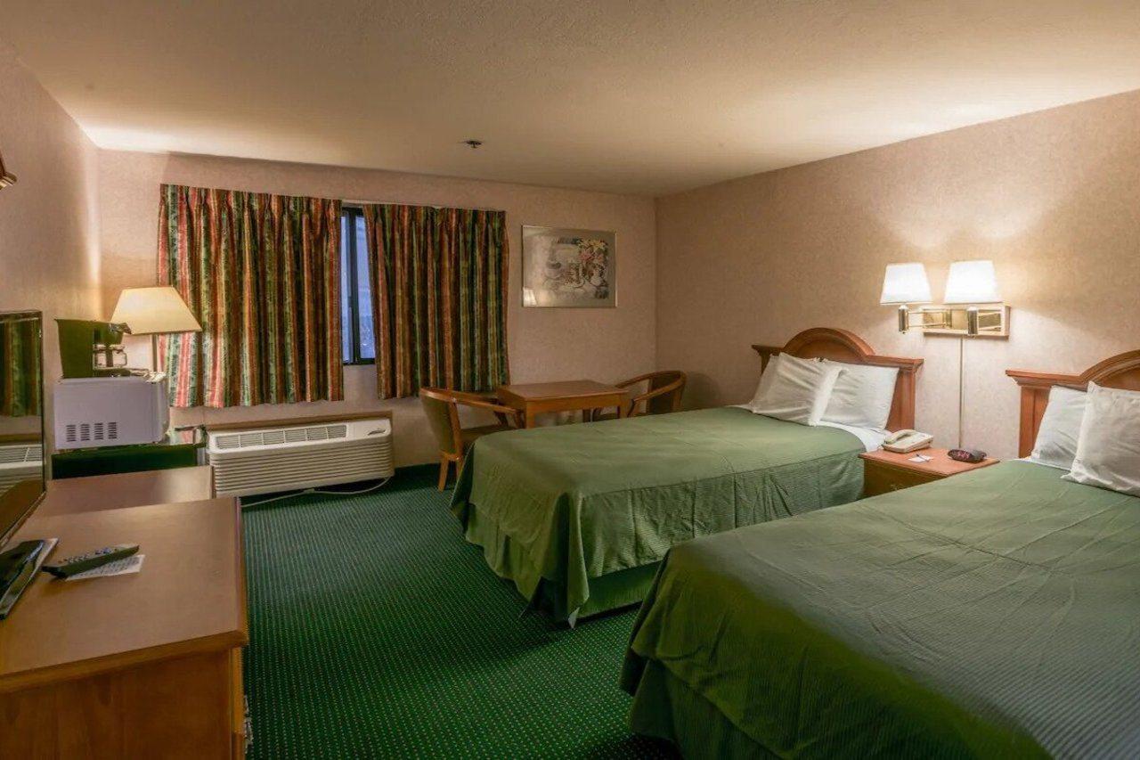 San Bernandino Inn & Suites San Bernardino Dış mekan fotoğraf