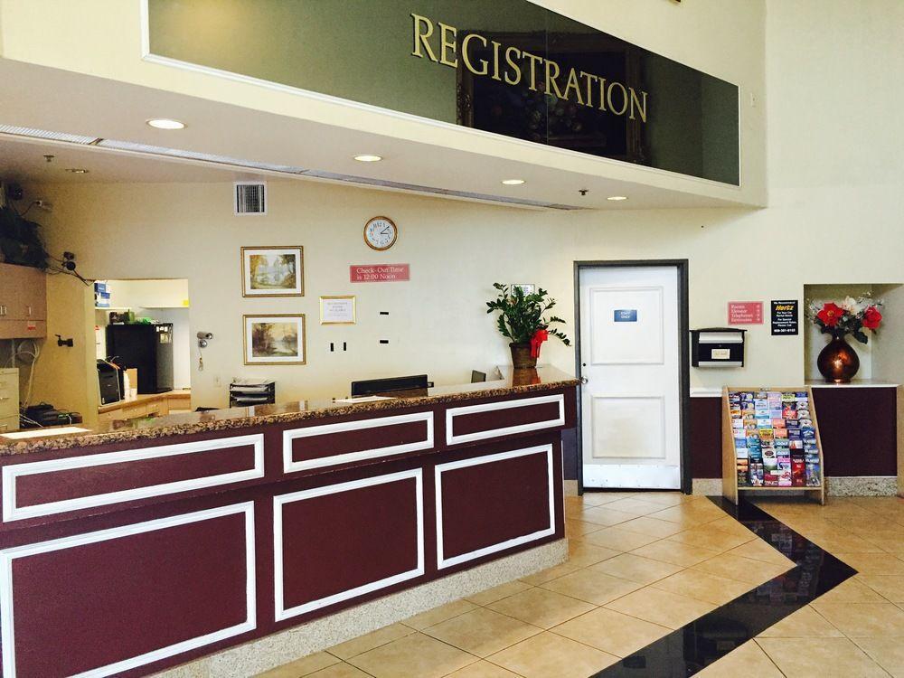 San Bernandino Inn & Suites San Bernardino Dış mekan fotoğraf