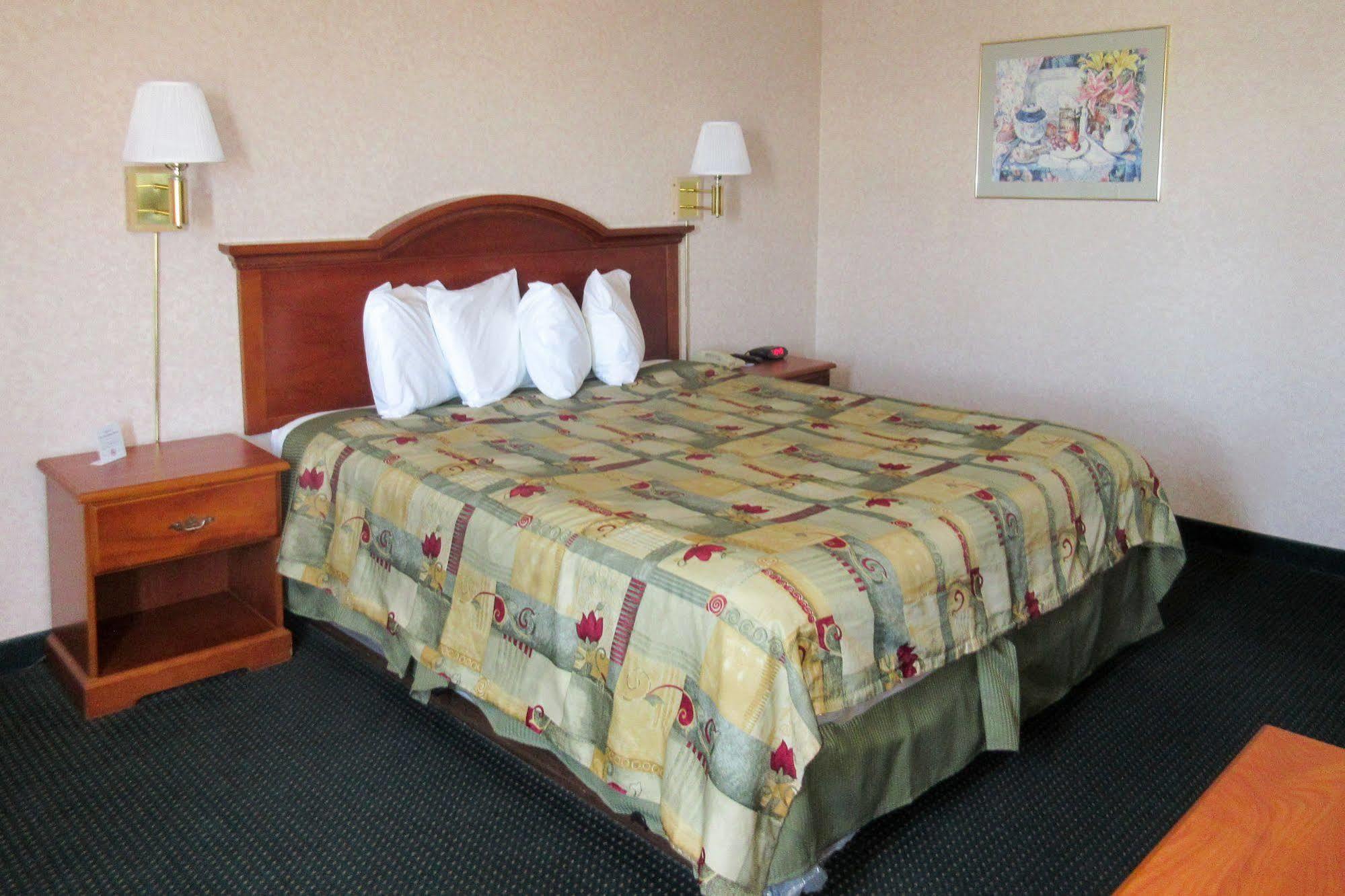 San Bernandino Inn & Suites San Bernardino Dış mekan fotoğraf