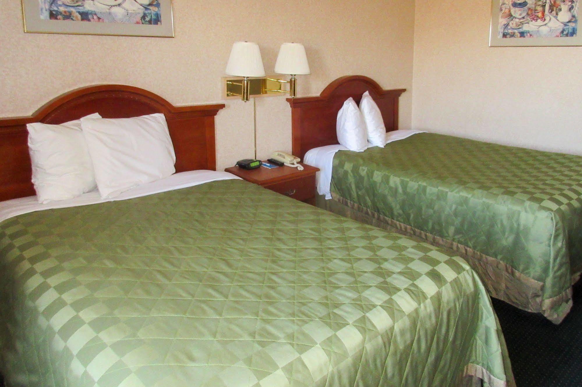 San Bernandino Inn & Suites San Bernardino Dış mekan fotoğraf